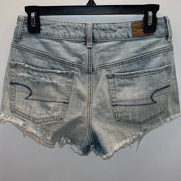 American Eagle High Rise Festival Size 2 Distressed Shorts Light Wash - Picture 2 of 4